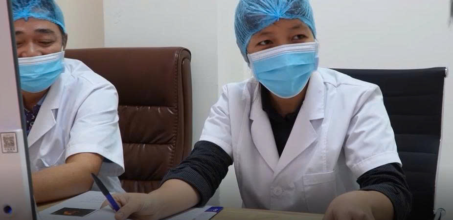 Máy soi cổ tử cung